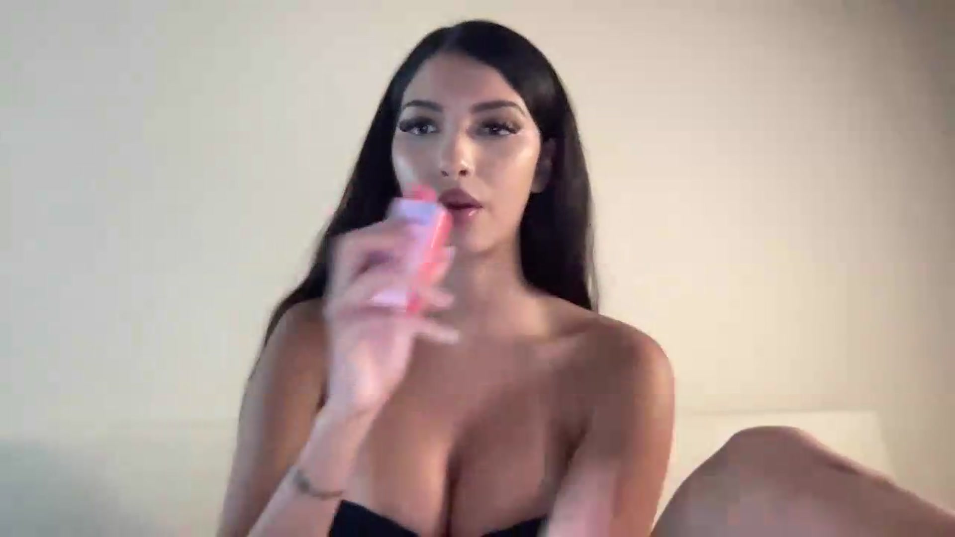 Gallery image thumbnail from KittyKatalina's myfreecams stream on, 07/28/2026, 02:51 image 16 of 20