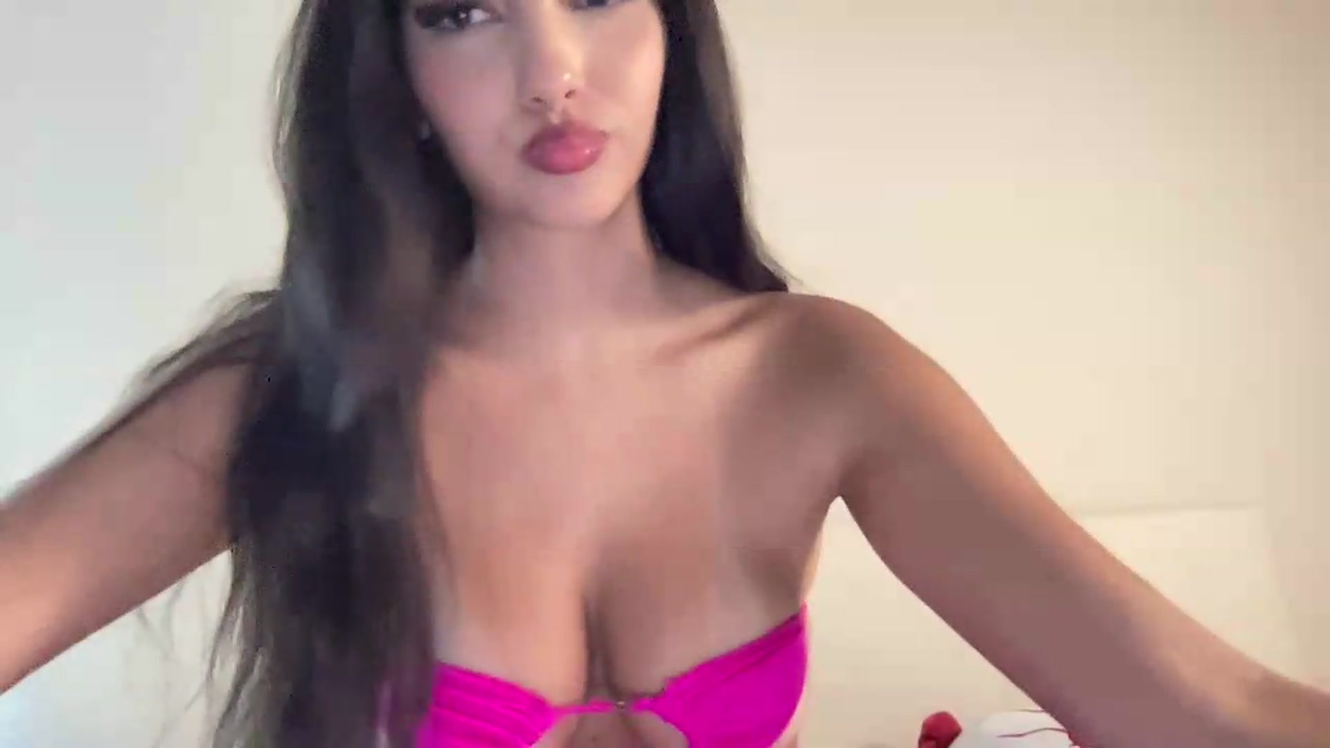 Gallery image thumbnail from KittyKatalina's myfreecams stream on, 07/29/2026, 02:18 image 20 of 20