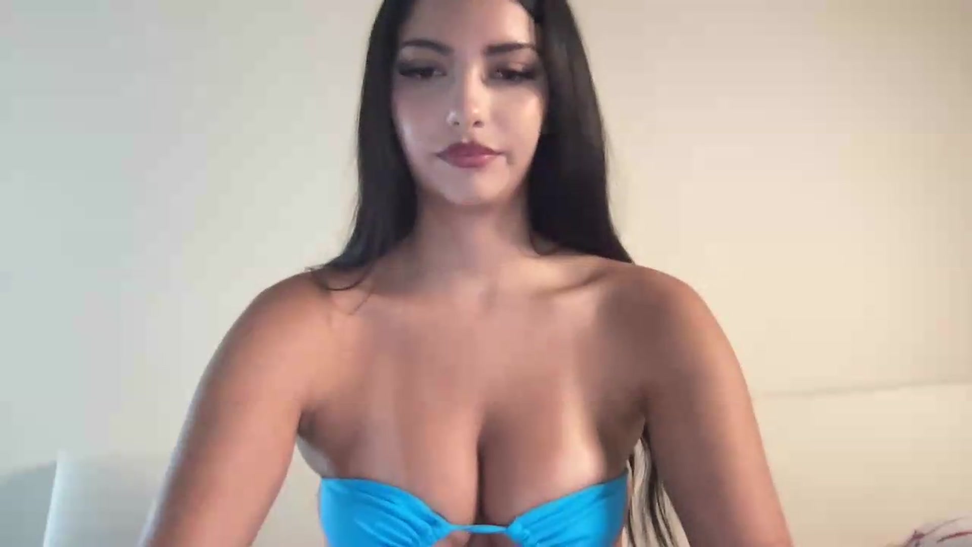 Gallery image thumbnail from KittyKatalina's myfreecams stream on, 07/30/2026, 01:11 image 4 of 20