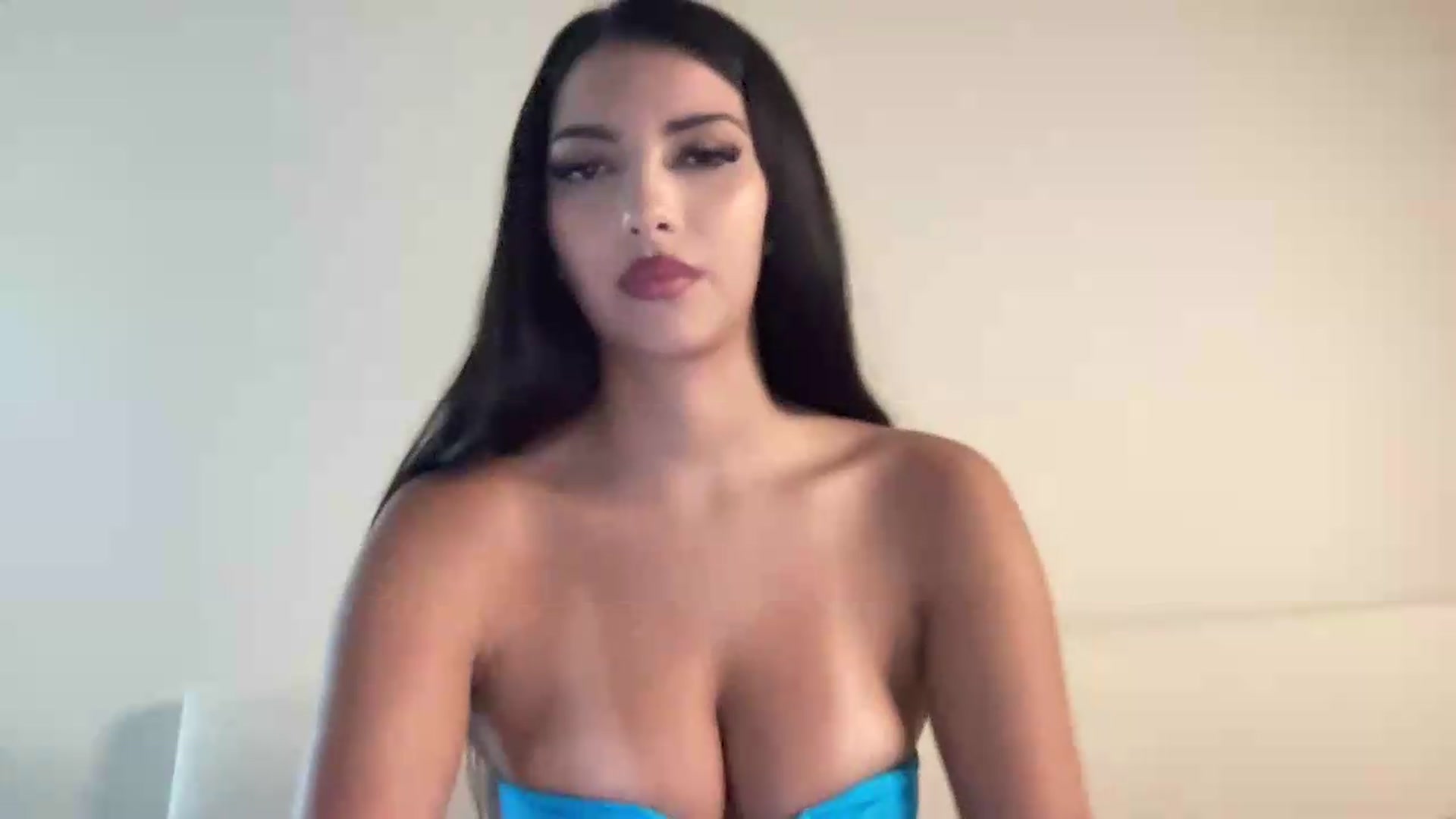 Gallery image thumbnail from KittyKatalina's myfreecams stream on, 07/30/2026, 01:58 image 18 of 20