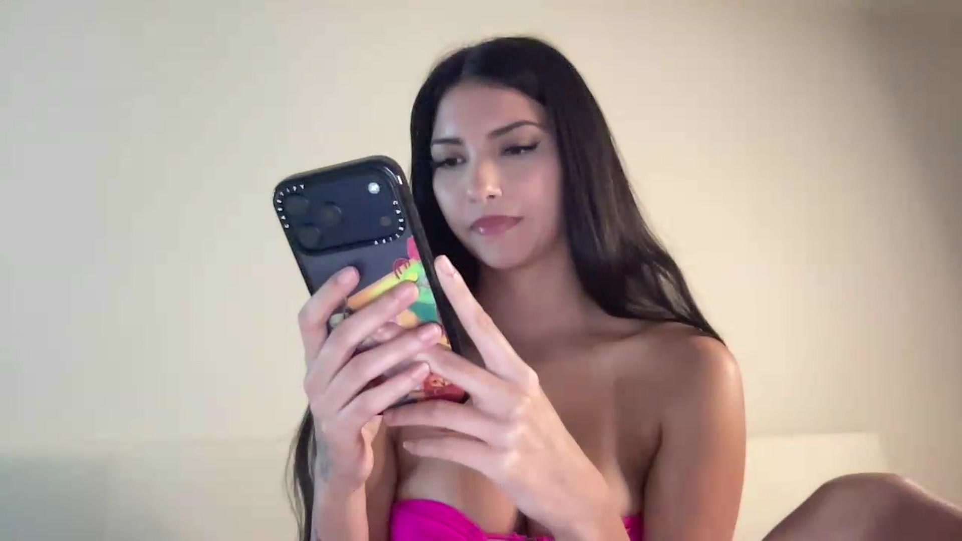 Gallery image thumbnail from KittyKatalina's myfreecams stream on, 08/04/2026, 02:43 image 6 of 20