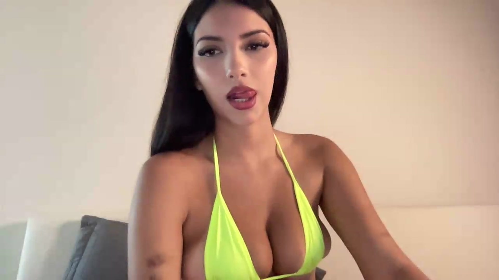 Gallery image thumbnail from KittyKatalina's myfreecams stream on, 08/06/2026, 24:04 image 6 of 20
