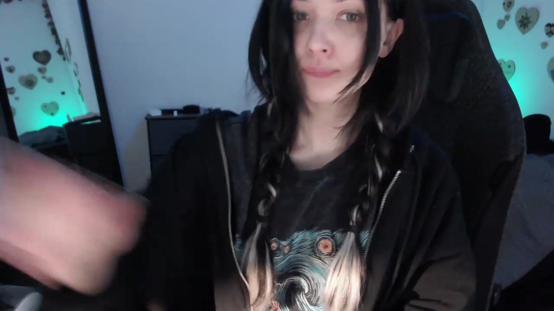 Gallery image thumbnail from KittyKek's myfreecams stream on, 07/13/2023, 02:52 image 8 of 20