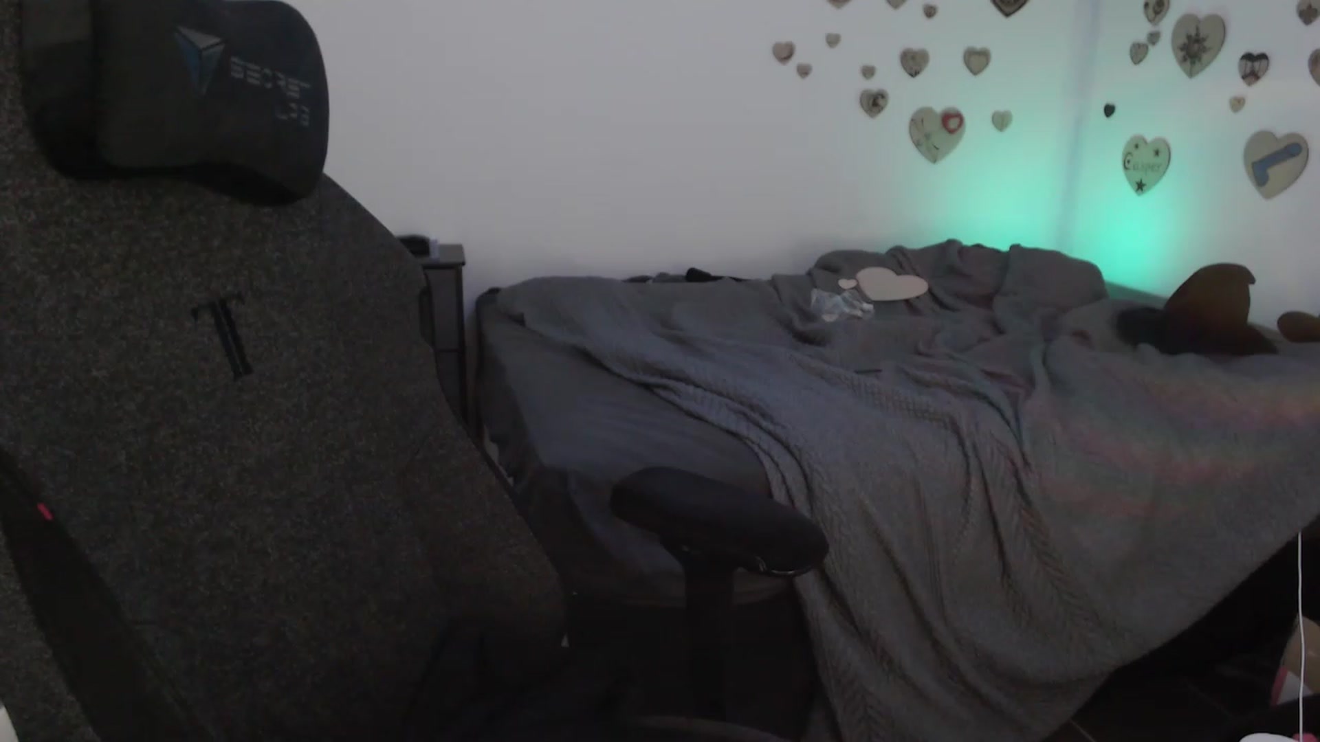 Gallery image thumbnail from KittyKek's myfreecams stream on, 07/13/2023, 06:24 image 15 of 20