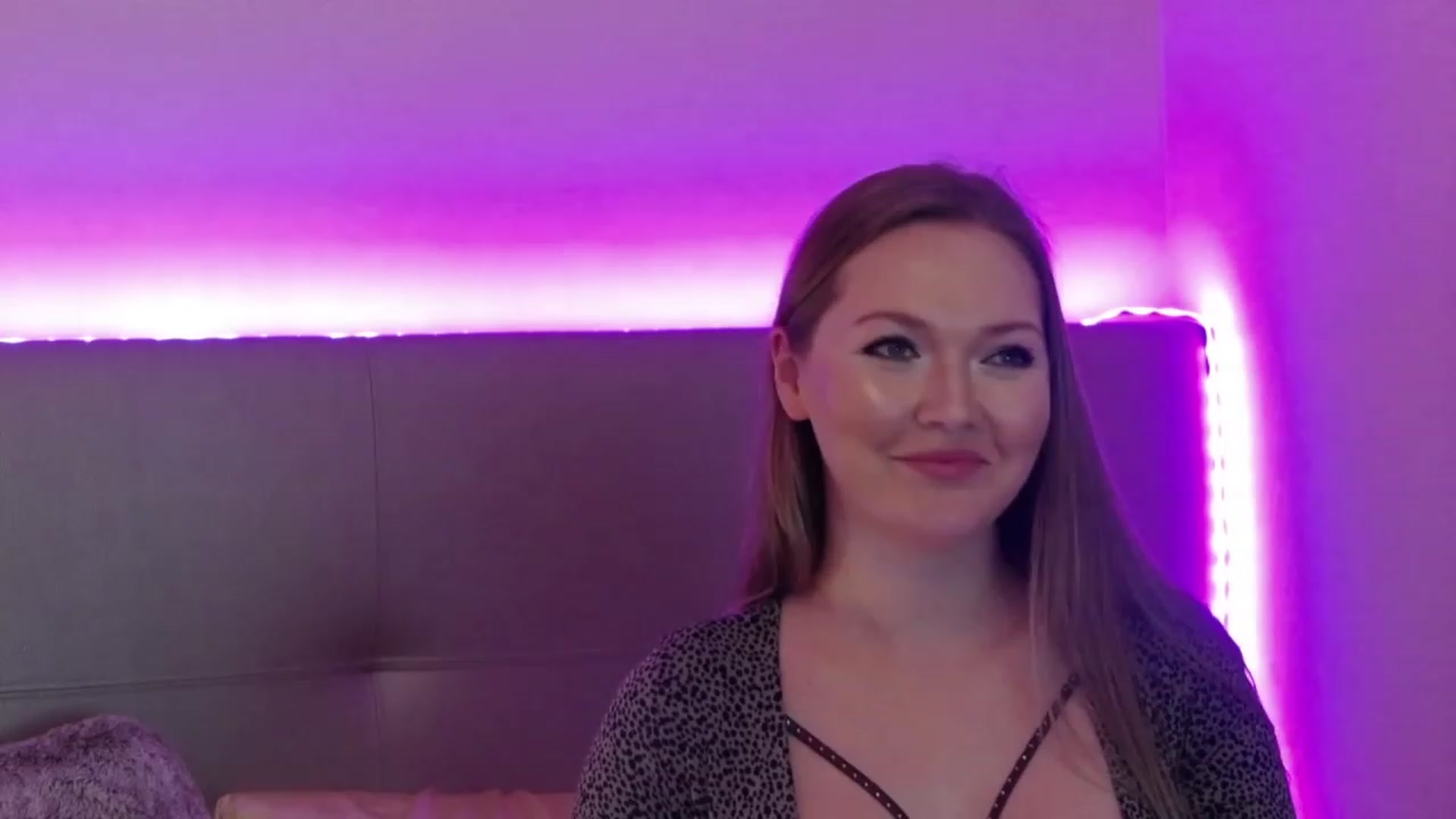 Gallery image thumbnail from KittyKpk's myfreecams stream on, 02/15/2023, 07:34 image 19 of 20