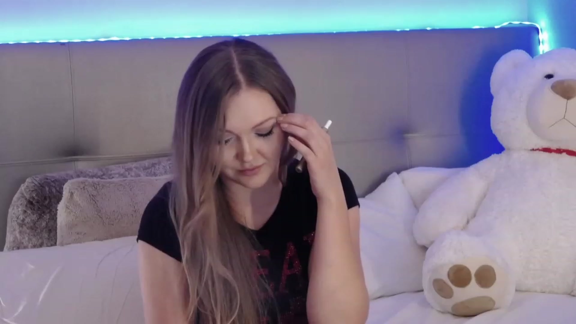 Gallery image thumbnail from KittyKpk's myfreecams stream on, 04/20/2023, 24:07 image 20 of 20