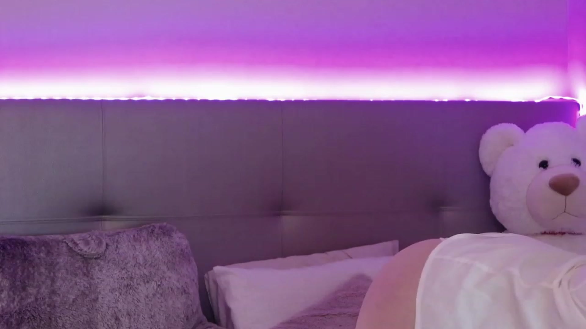 Gallery image thumbnail from KittyKpk's myfreecams stream on, 04/29/2023, 02:15 image 4 of 20