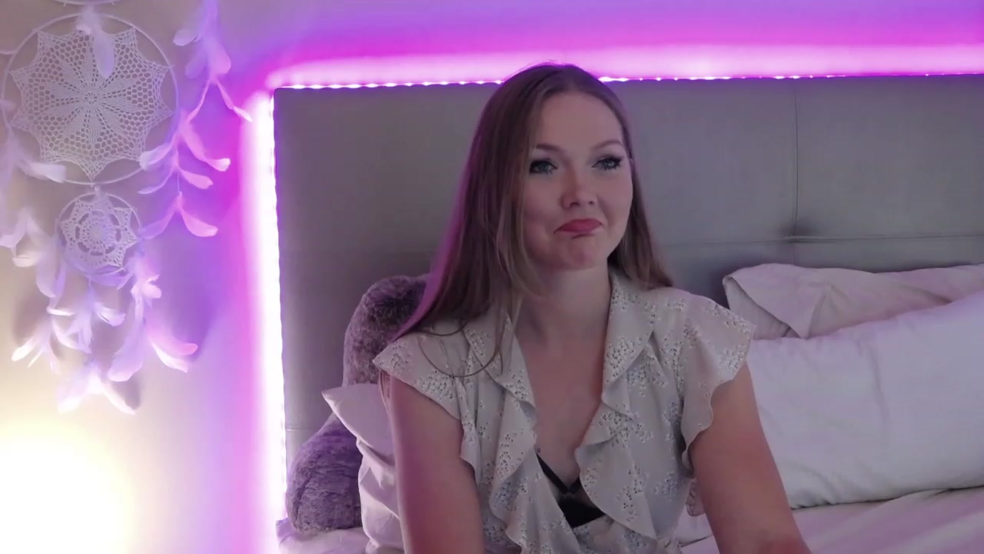 Gallery image thumbnail from KittyKpk's myfreecams stream on, 05/27/2023, 15:03 image 20 of 20