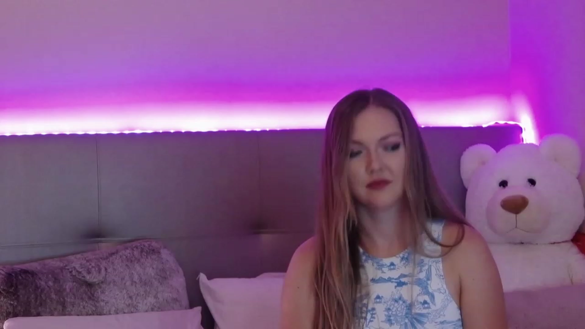 Gallery image thumbnail from KittyKpk's myfreecams stream on, 06/09/2023, 22:31 image 1 of 20