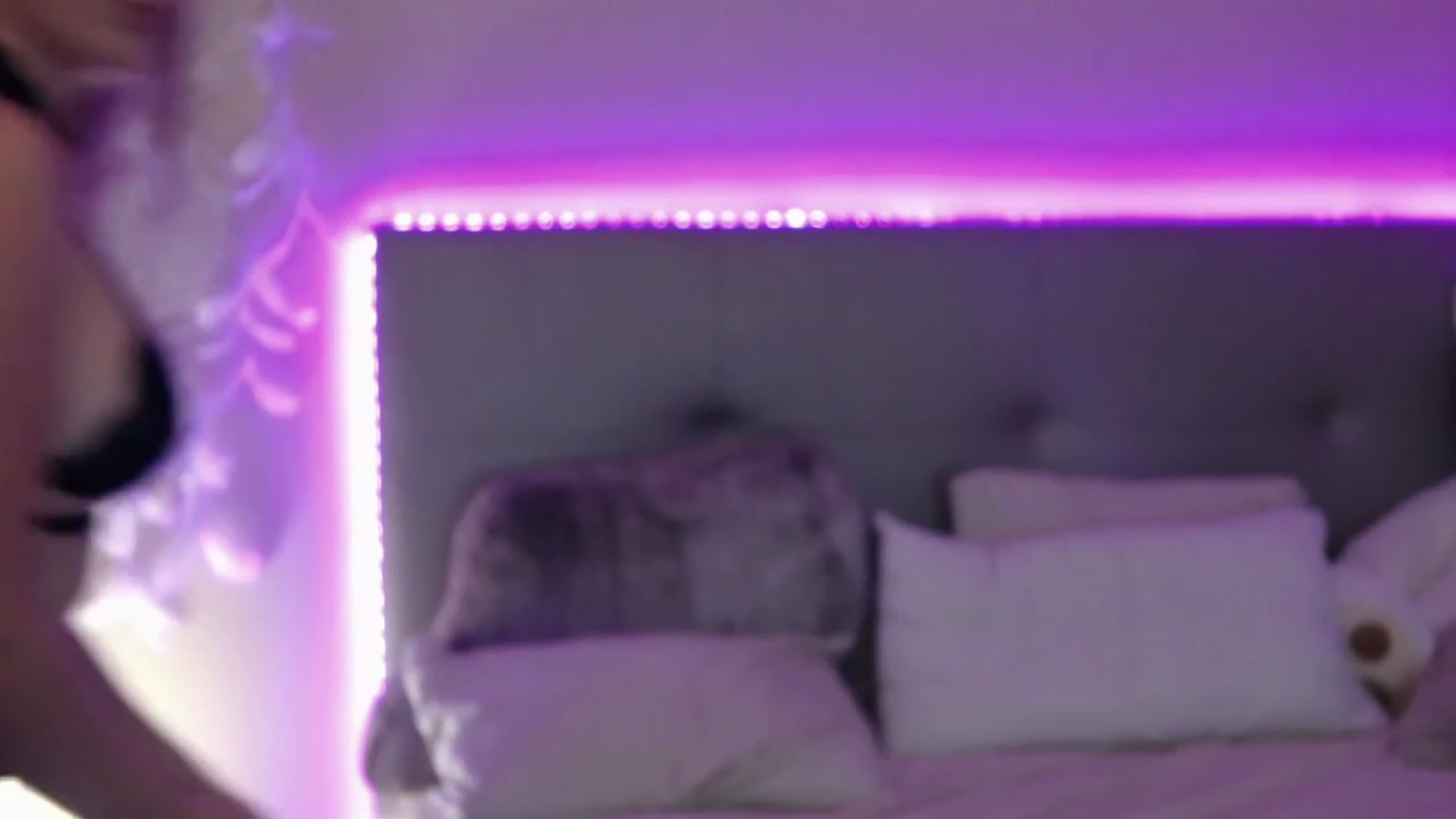 Gallery image thumbnail from KittyKpk's myfreecams stream on, 06/14/2023, 02:16 image 1 of 20