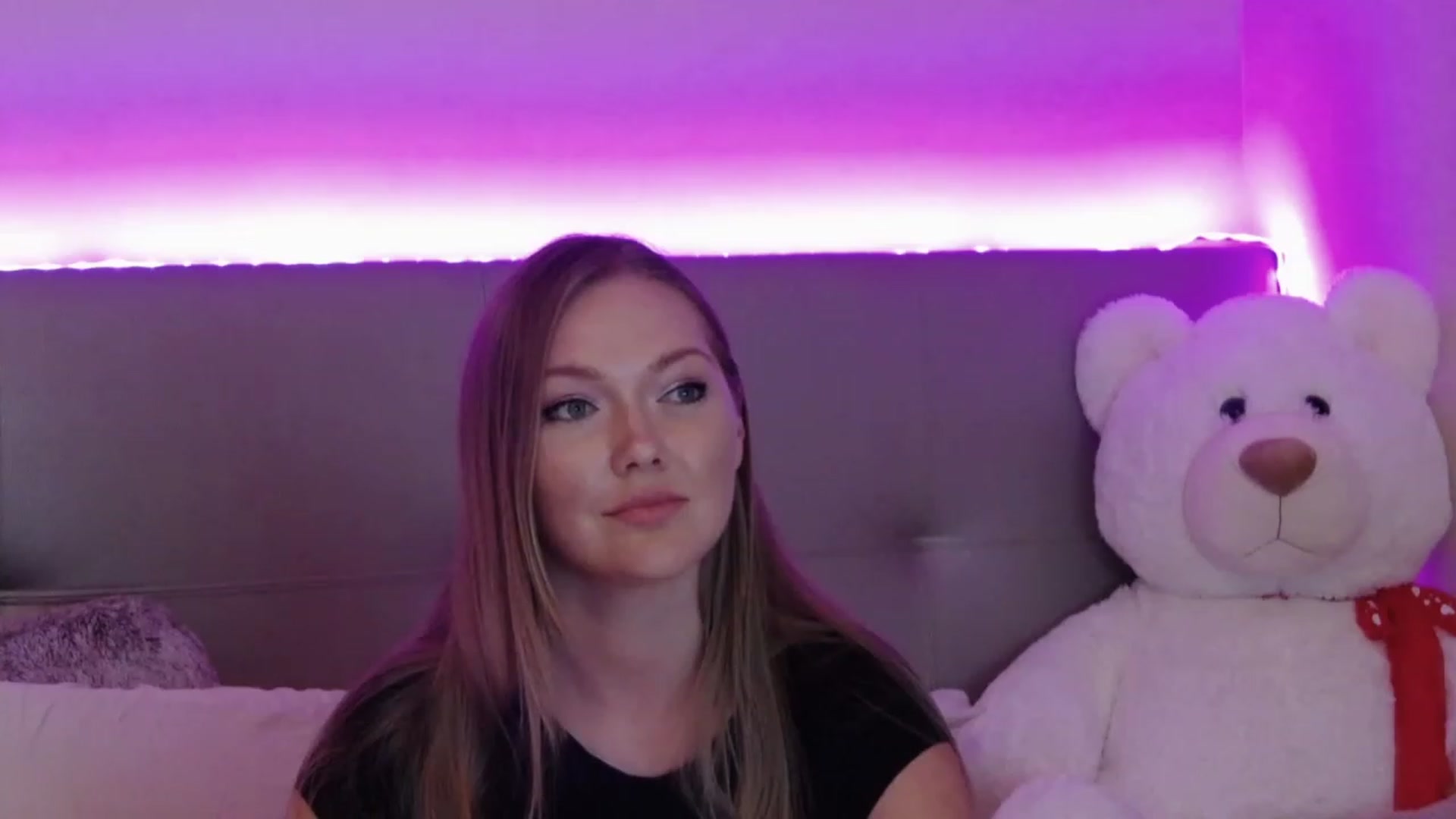 Gallery image thumbnail from KittyKpk's myfreecams stream on, 07/13/2023, 01:55 image 15 of 20