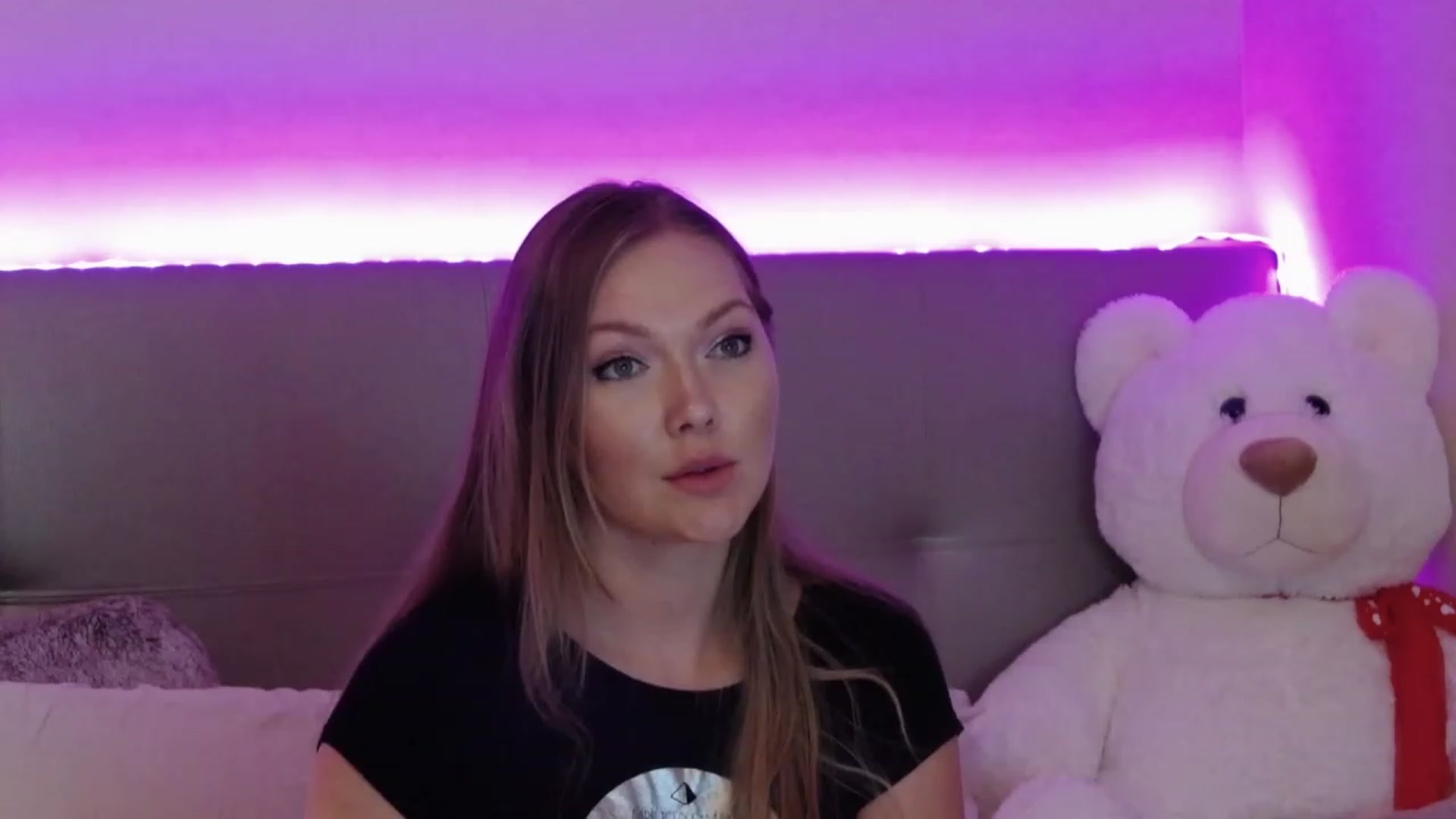 Gallery image thumbnail from KittyKpk's myfreecams stream on, 07/13/2023, 01:55 image 13 of 20