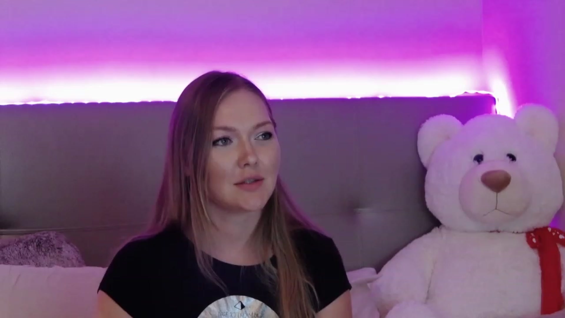 Gallery image thumbnail from KittyKpk's myfreecams stream on, 07/13/2023, 01:55 image 14 of 20