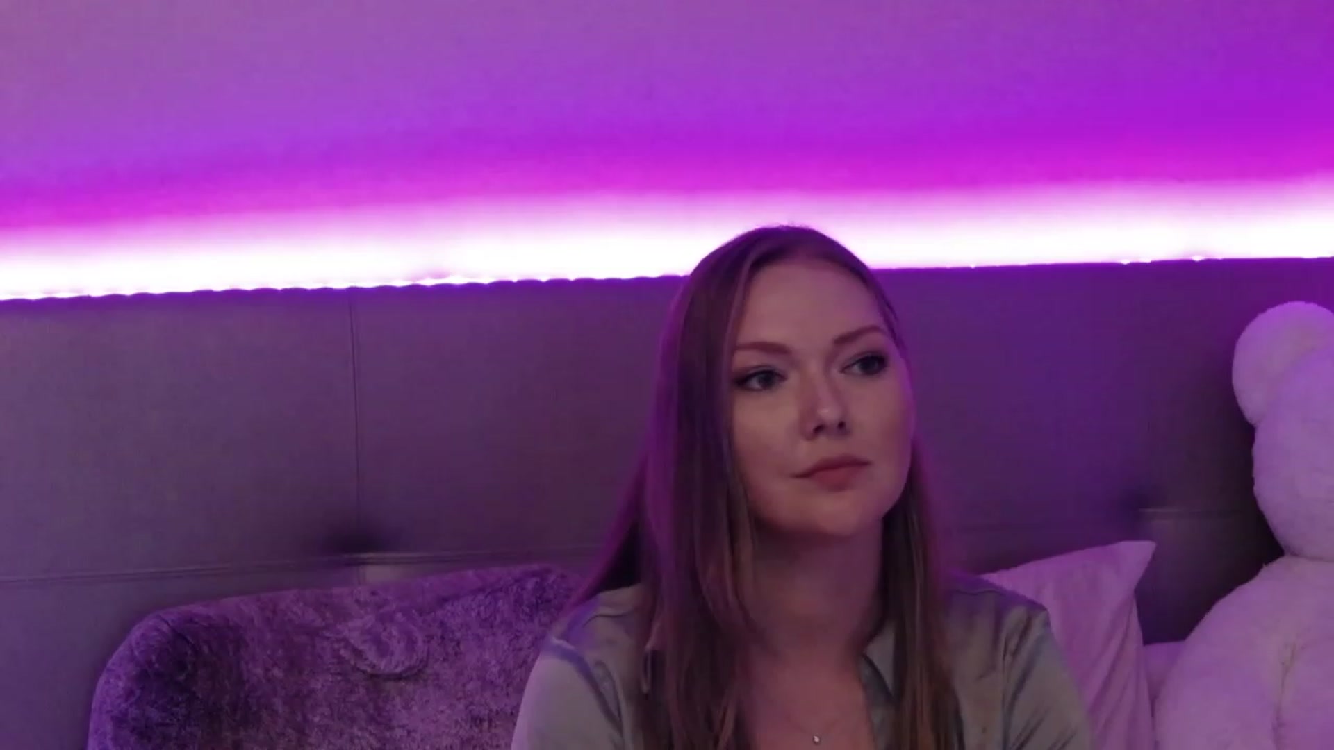 Gallery image thumbnail from KittyKpk's myfreecams stream on, 09/13/2023, 24:02 image 13 of 20