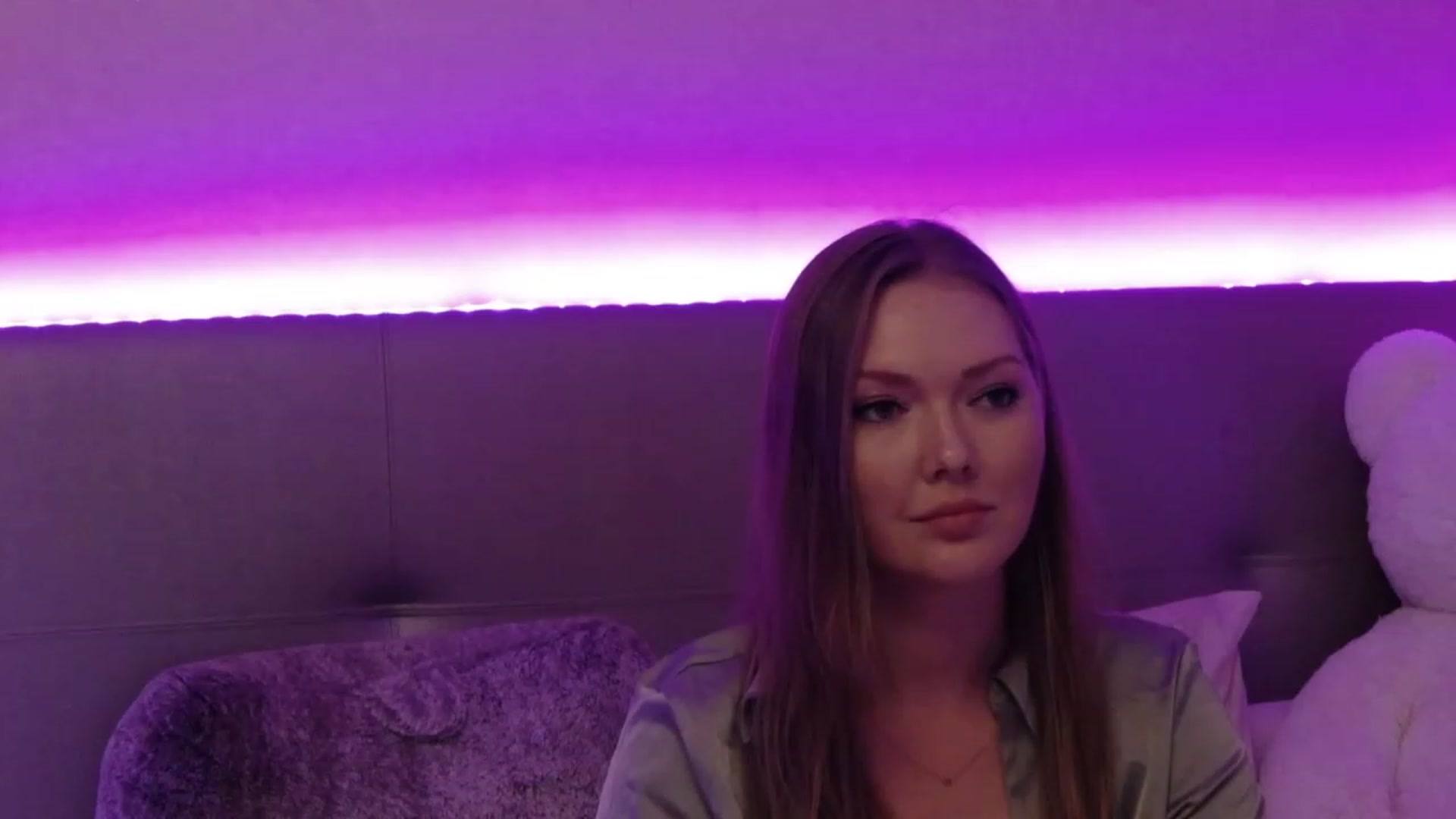 Gallery image thumbnail from KittyKpk's myfreecams stream on, 09/13/2023, 24:02 image 14 of 20
