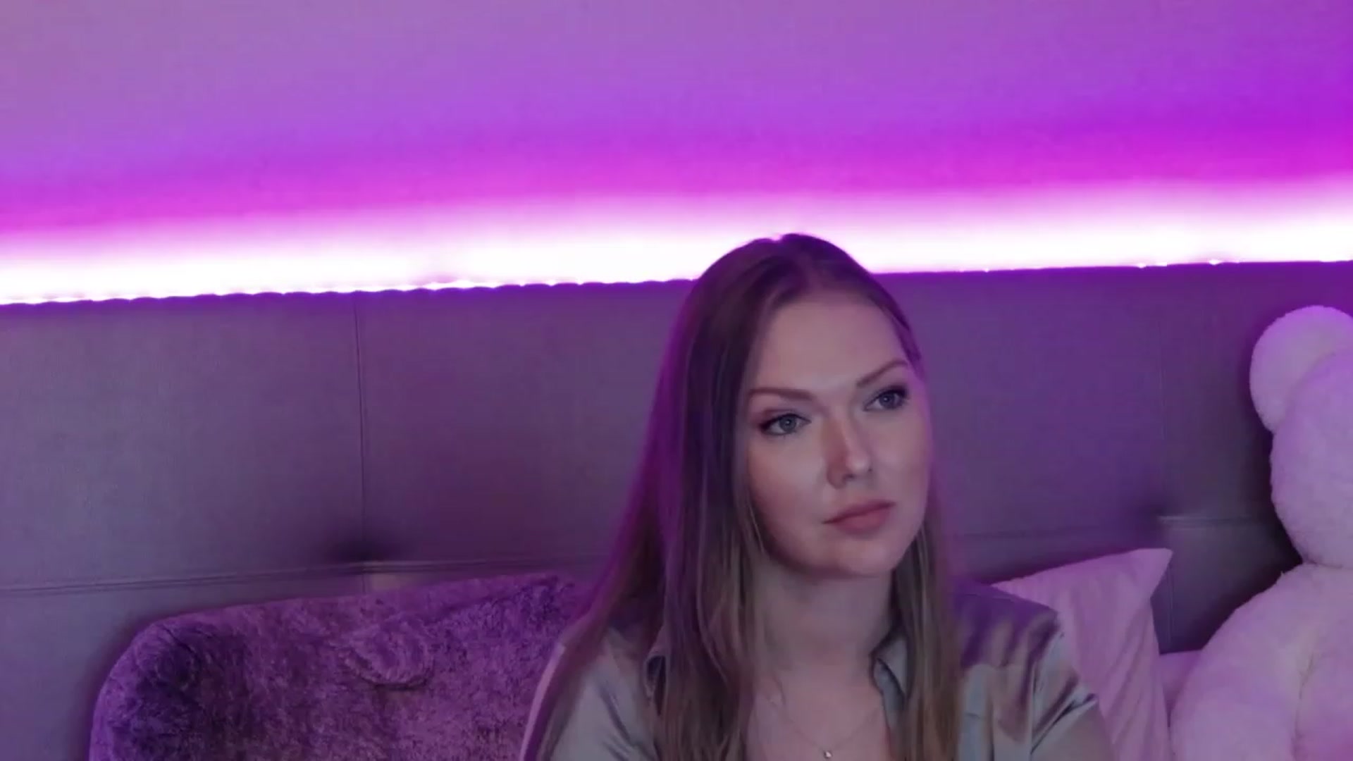 Gallery image thumbnail from KittyKpk's myfreecams stream on, 09/13/2023, 24:02 image 11 of 20