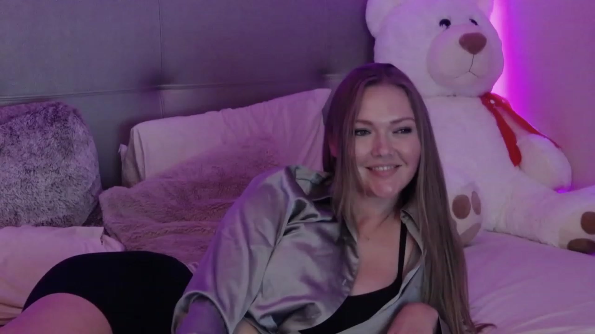 Gallery image thumbnail from KittyKpk's myfreecams stream on, 09/13/2023, 02:42 image 18 of 20