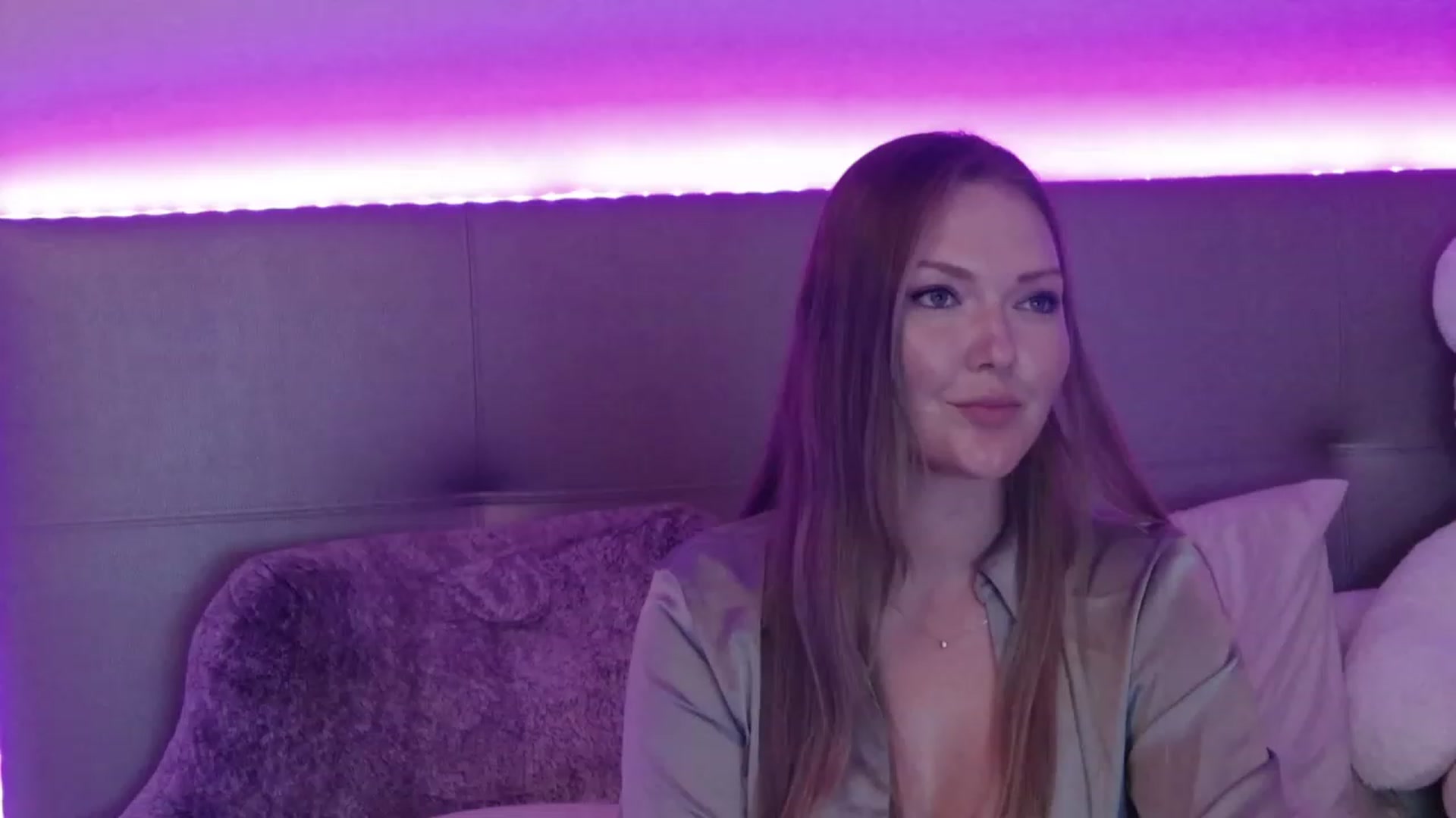 Gallery image thumbnail from KittyKpk's myfreecams stream on, 09/13/2023, 02:42 image 8 of 20