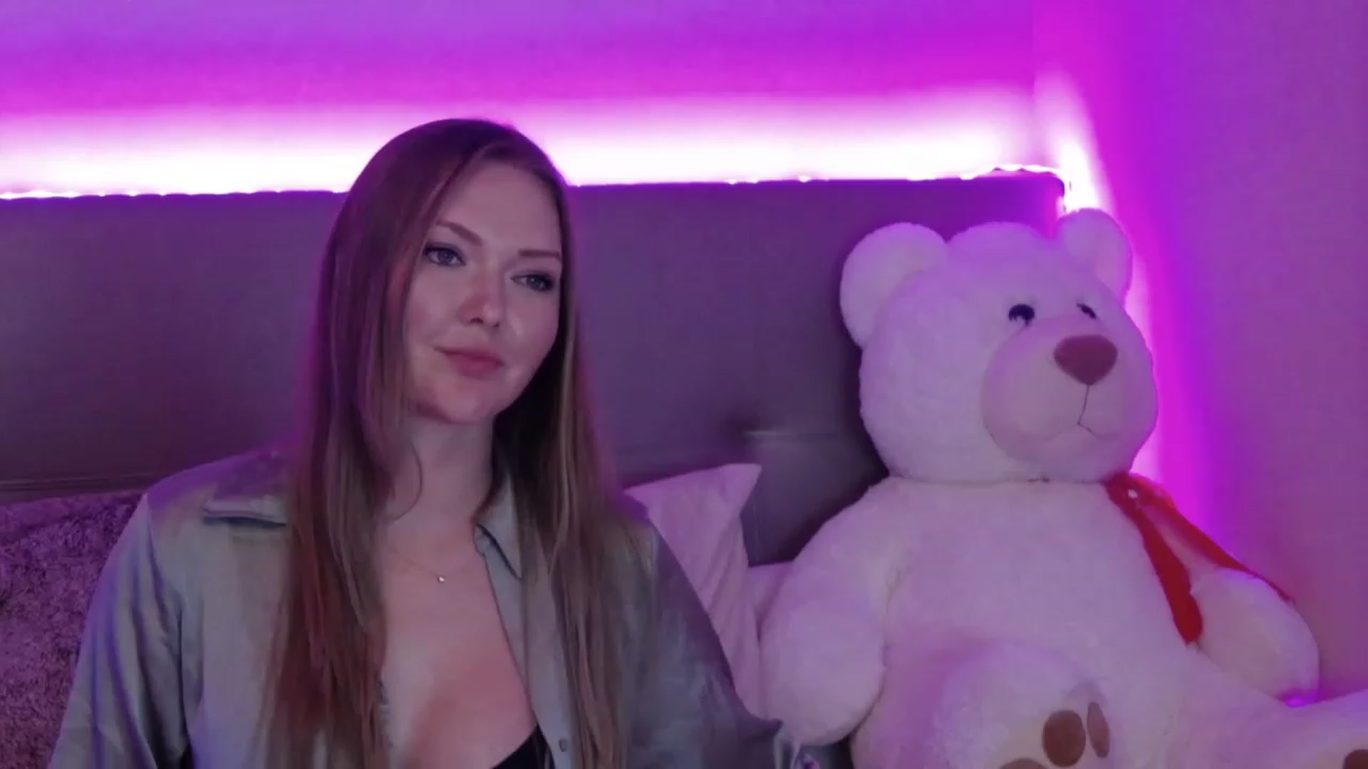 Gallery image thumbnail from KittyKpk's myfreecams stream on, 09/13/2023, 02:42 image 15 of 20
