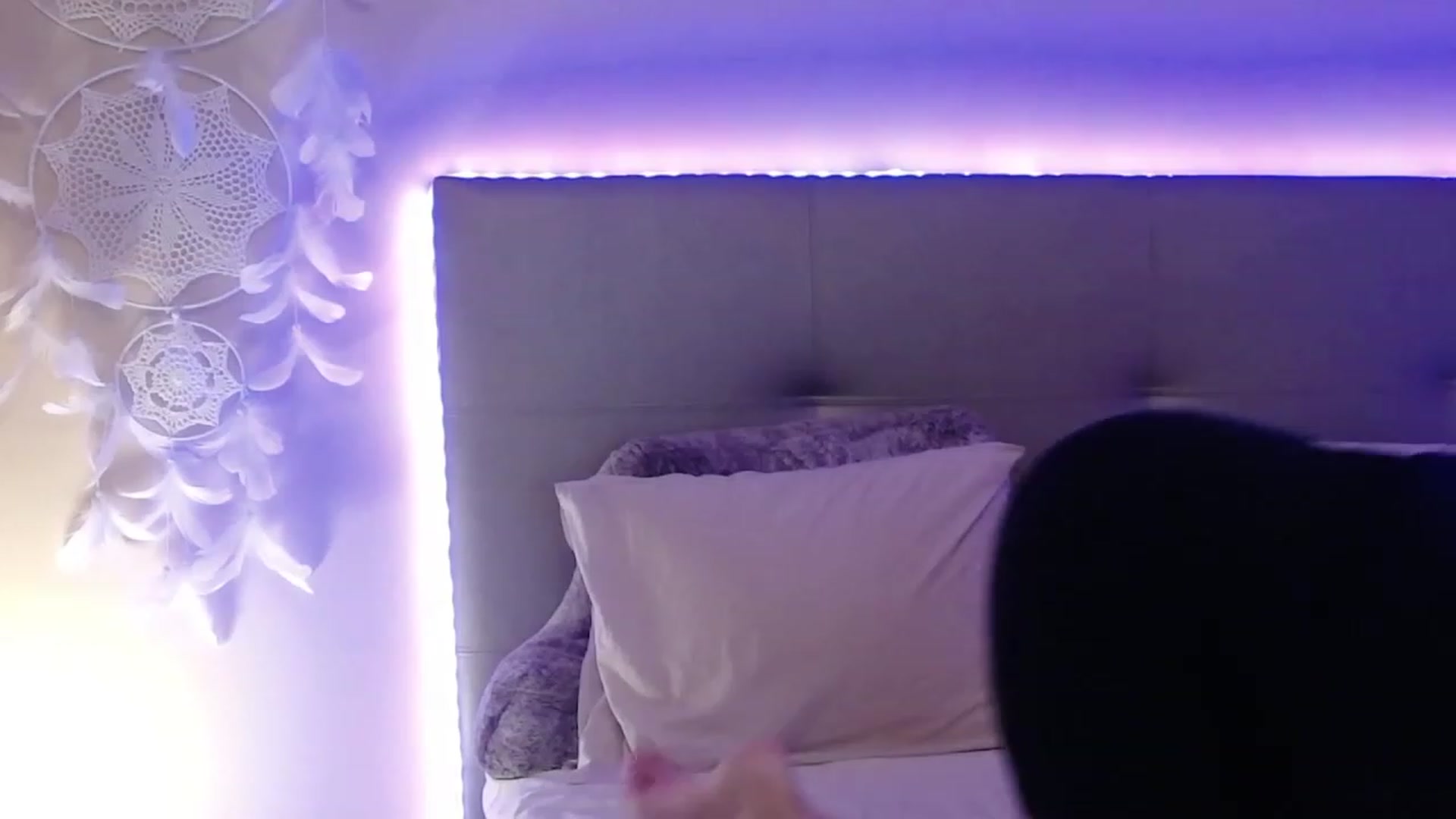 Gallery image thumbnail from KittyKpk's myfreecams stream on, 11/15/2023, 19:29 image 12 of 20