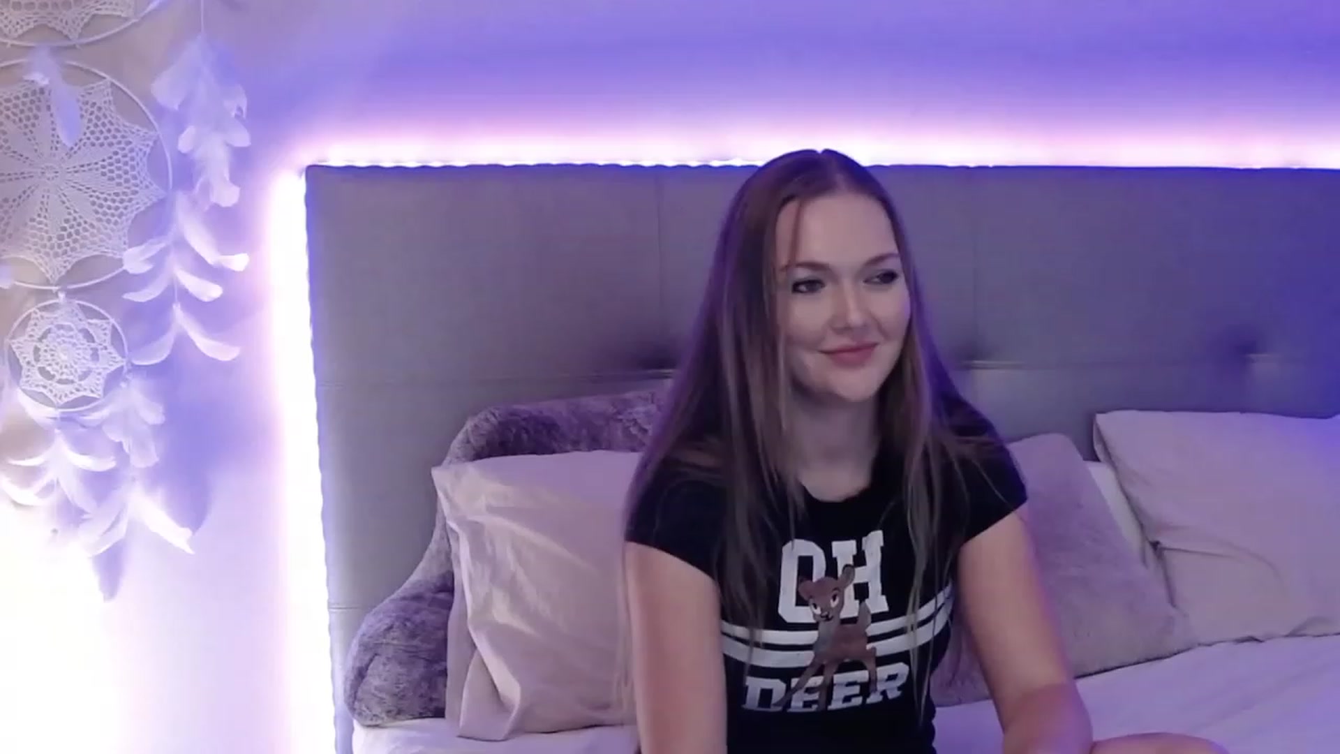 Gallery image thumbnail from KittyKpk's myfreecams stream on, 11/15/2023, 20:01 image 1 of 20