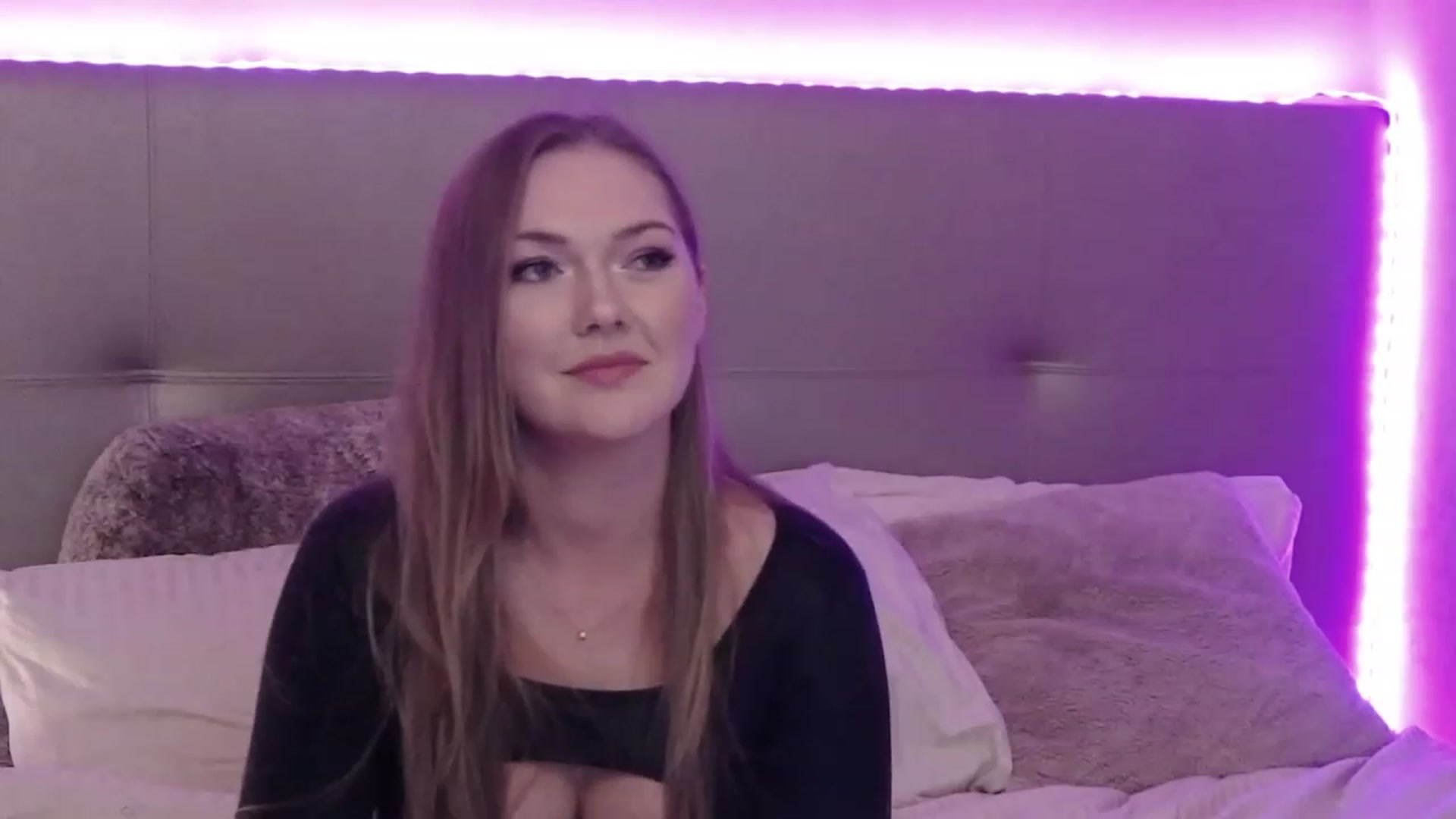 Gallery image thumbnail from KittyKpk's myfreecams stream on, 02/22/2024, 01:34 image 5 of 20