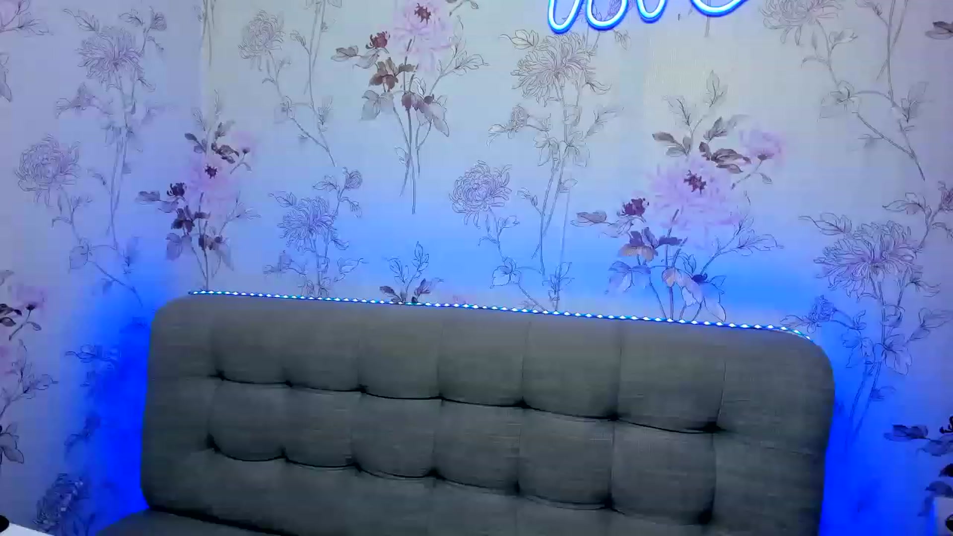 Gallery image thumbnail from KittyLins's myfreecams stream on, 08/13/2023, 17:12 image 2 of 20