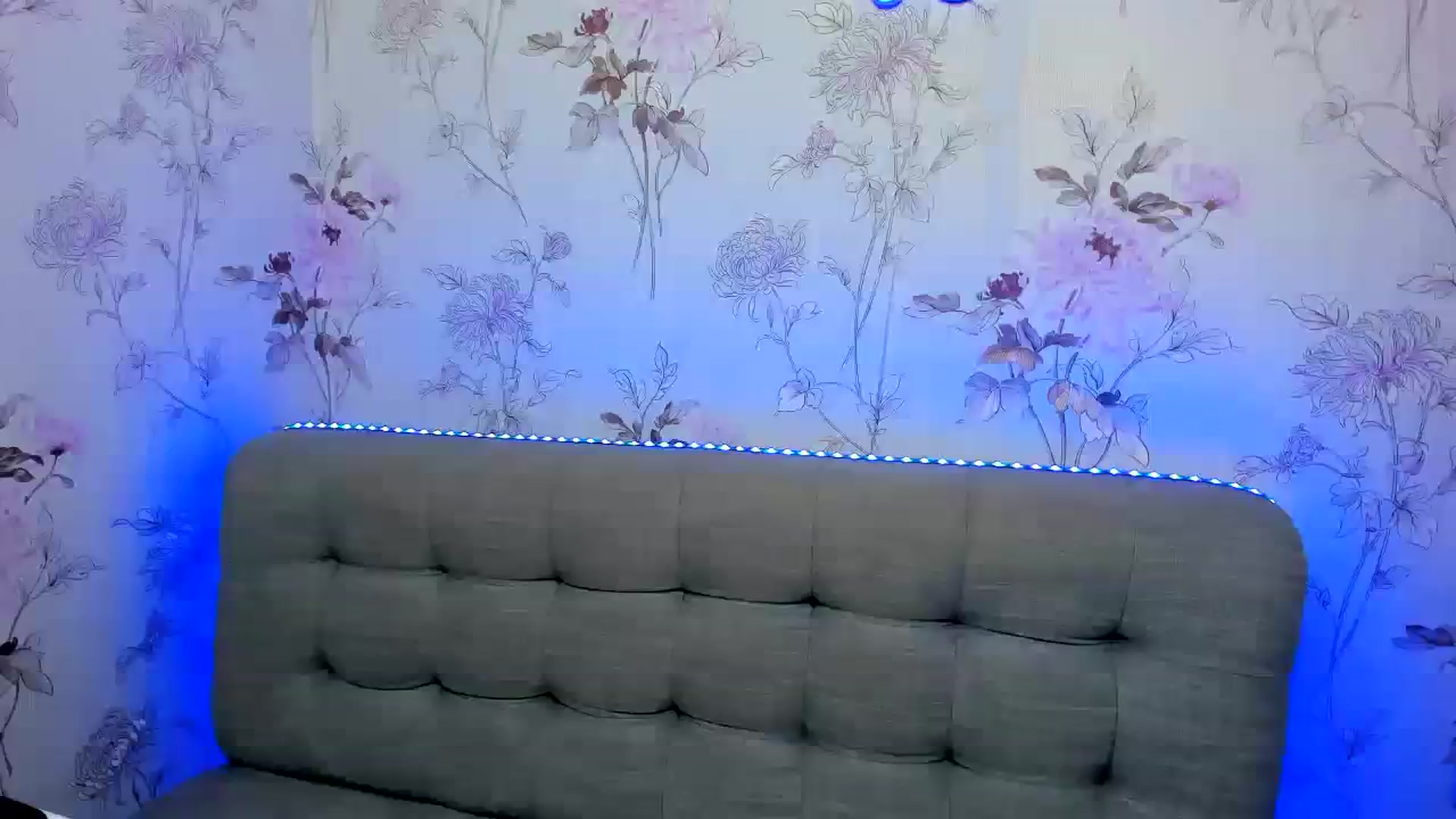 Gallery image thumbnail from KittyLins's myfreecams stream on, 08/20/2023, 15:10 image 17 of 20