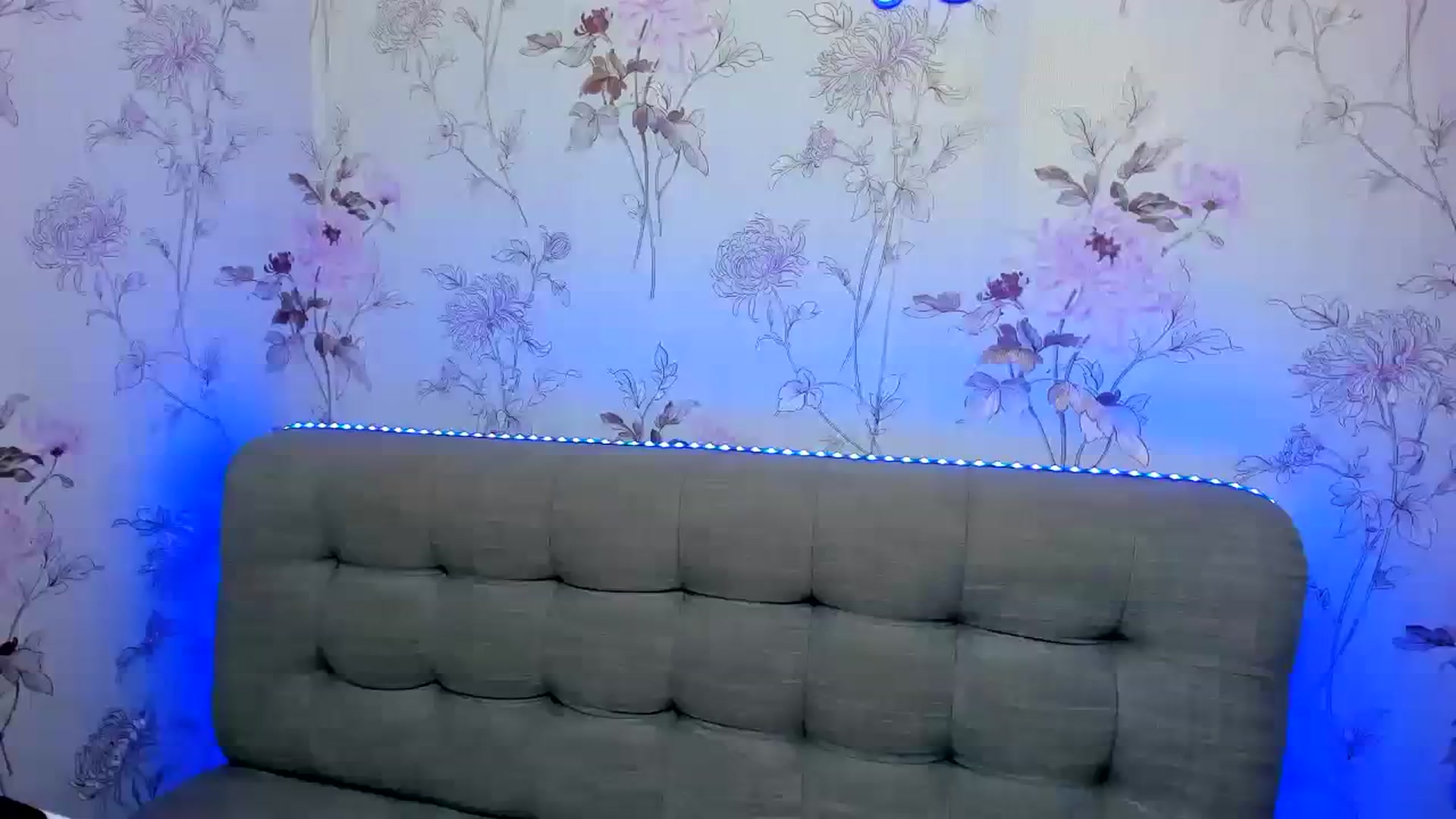 Gallery image thumbnail from KittyLins's myfreecams stream on, 08/20/2023, 15:10 image 16 of 20