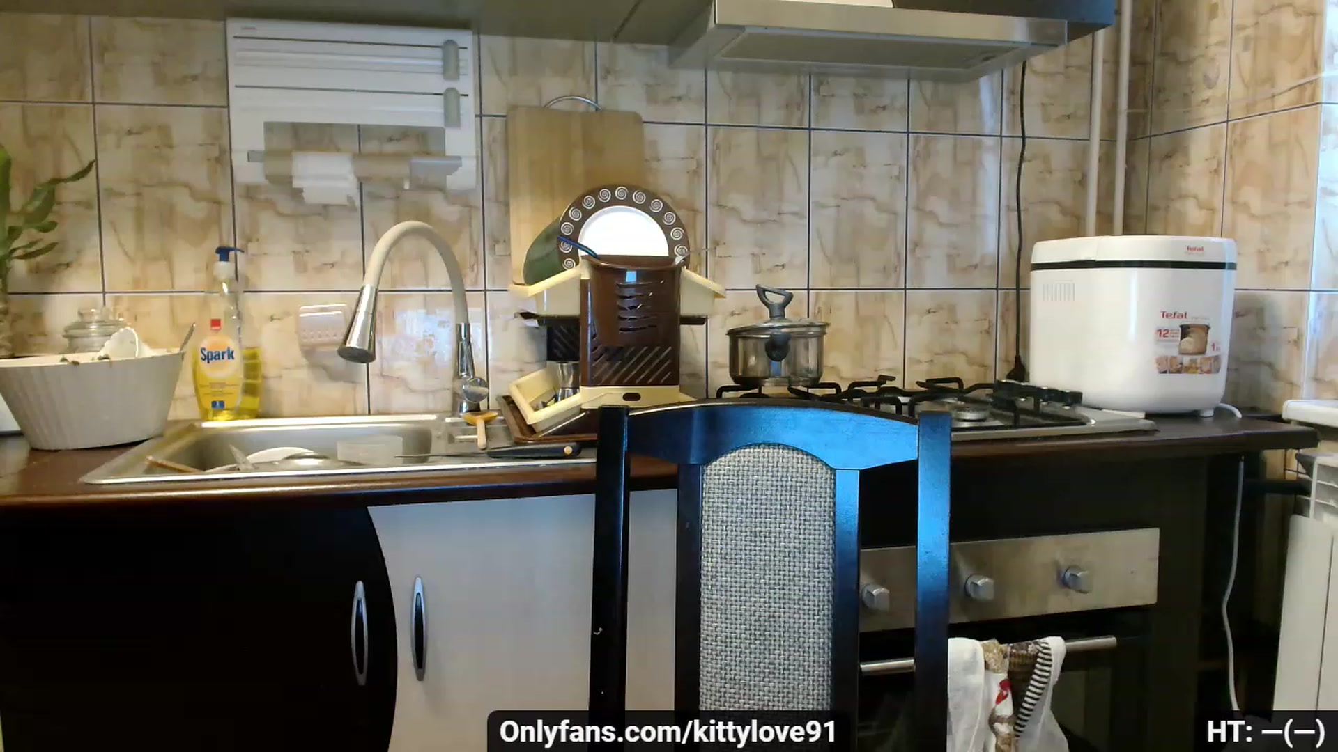 Gallery image thumbnail from KittyLove91's myfreecams stream on, 03/12/2024, 06:52 image 11 of 20