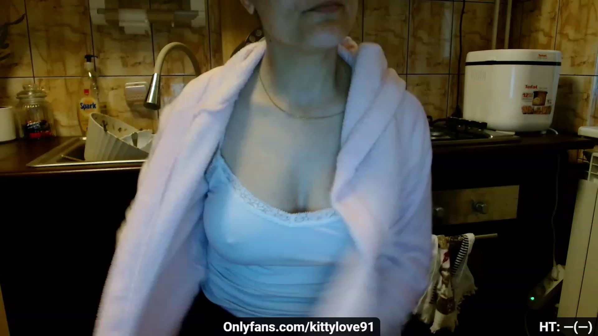 Gallery image thumbnail from KittyLove91's myfreecams stream on, 03/12/2024, 06:52 image 1 of 20