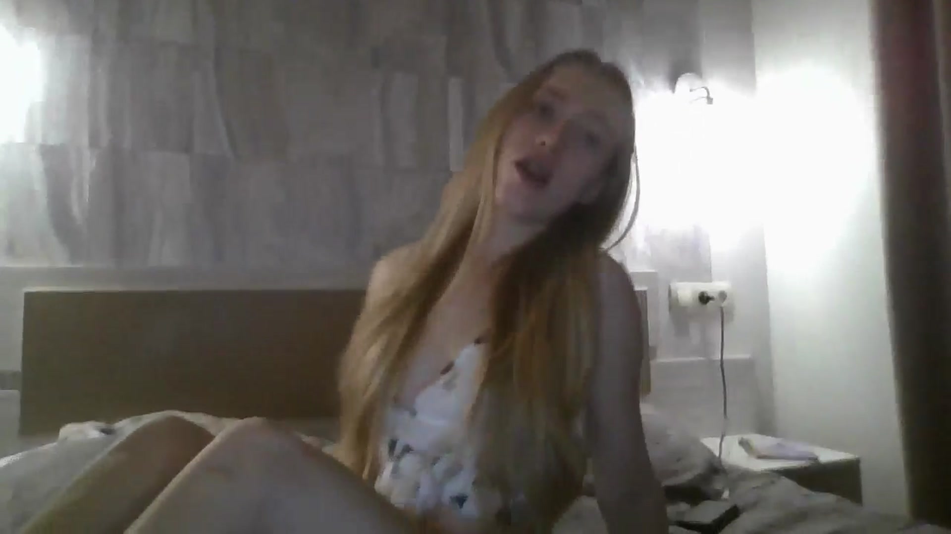 Gallery image thumbnail from KittyLuxxe's myfreecams stream on, 03/02/2025, 21:50 image 5 of 20