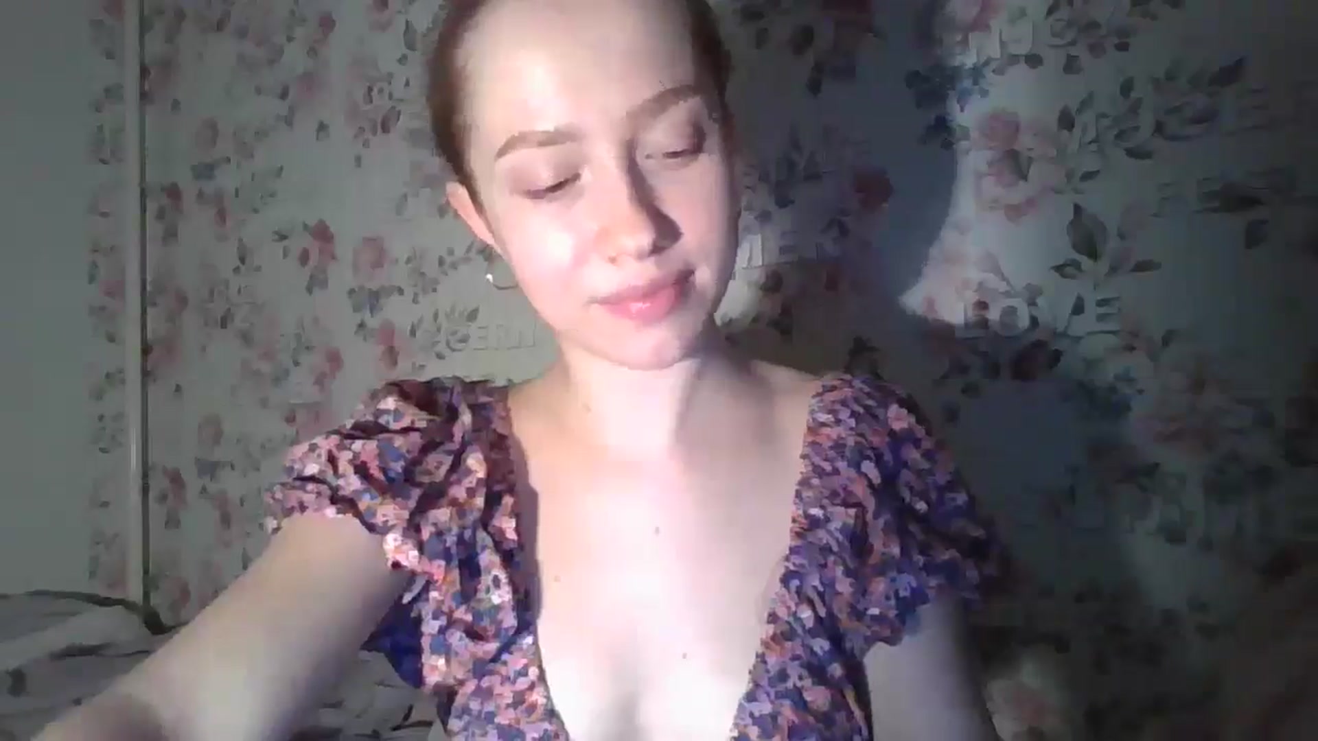 Gallery image thumbnail from KittyLuxxe's myfreecams stream on, 03/07/2025, 21:22 image 20 of 20