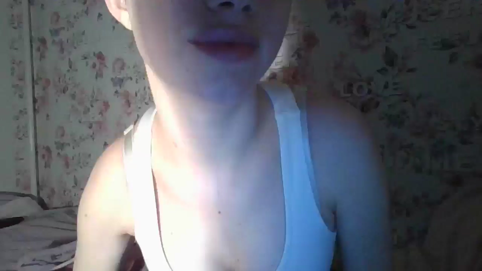 Gallery image thumbnail from KittyLuxxe's myfreecams stream on, 03/07/2025, 23:10 image 8 of 20
