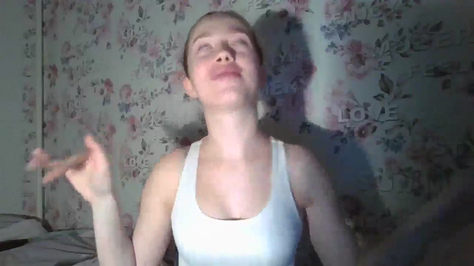 Gallery image thumbnail from KittyLuxxe's myfreecams stream on, 03/07/2025, 23:10 image 12 of 20