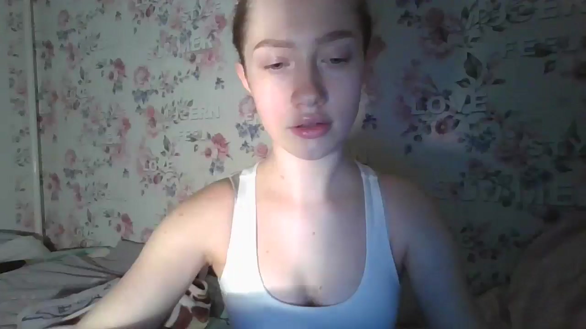 Gallery image thumbnail from KittyLuxxe's myfreecams stream on, 03/07/2025, 23:10 image 4 of 20
