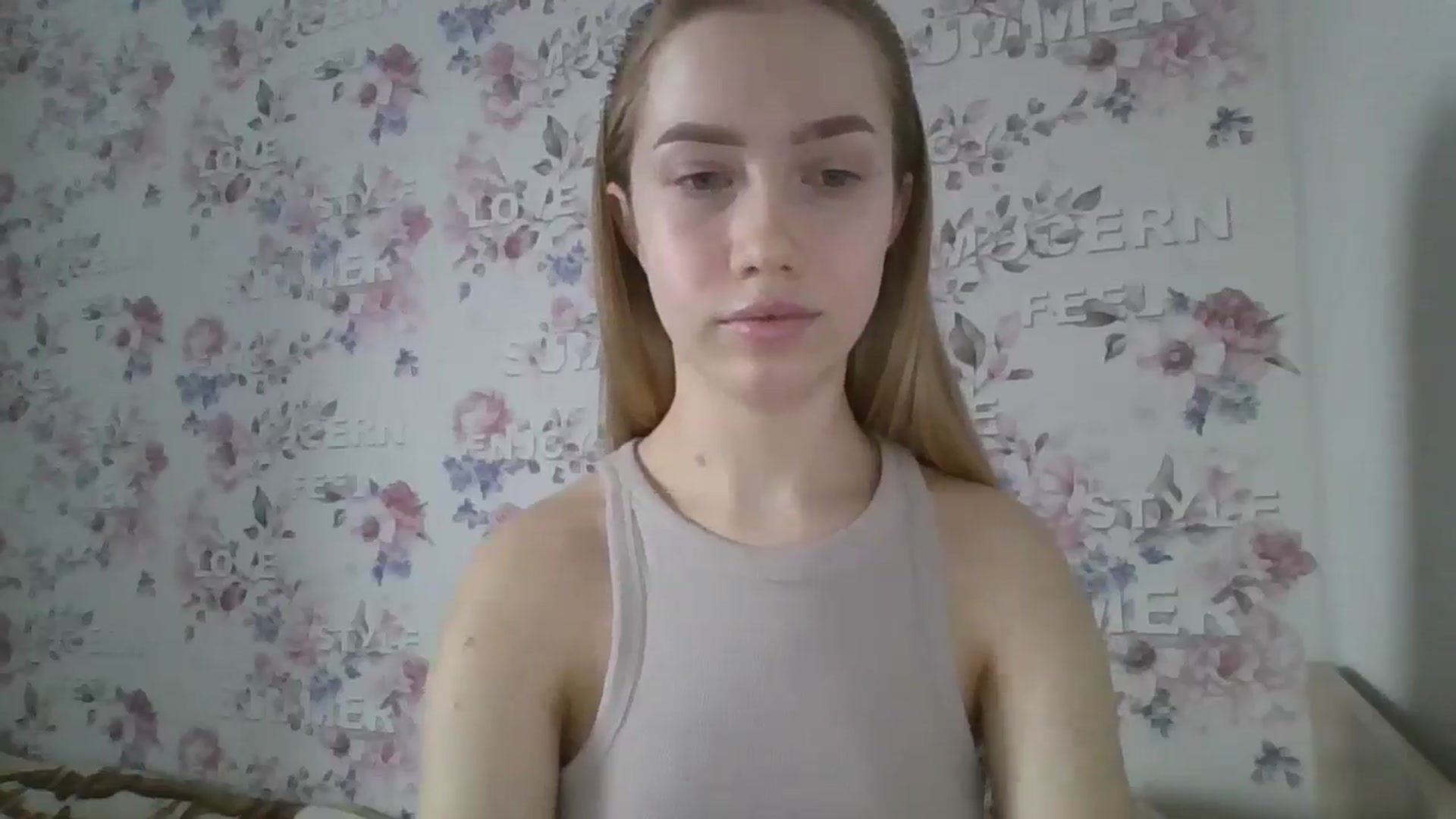 Gallery image thumbnail from KittyLuxxe's myfreecams stream on, 03/17/2025, 13:16 image 11 of 20