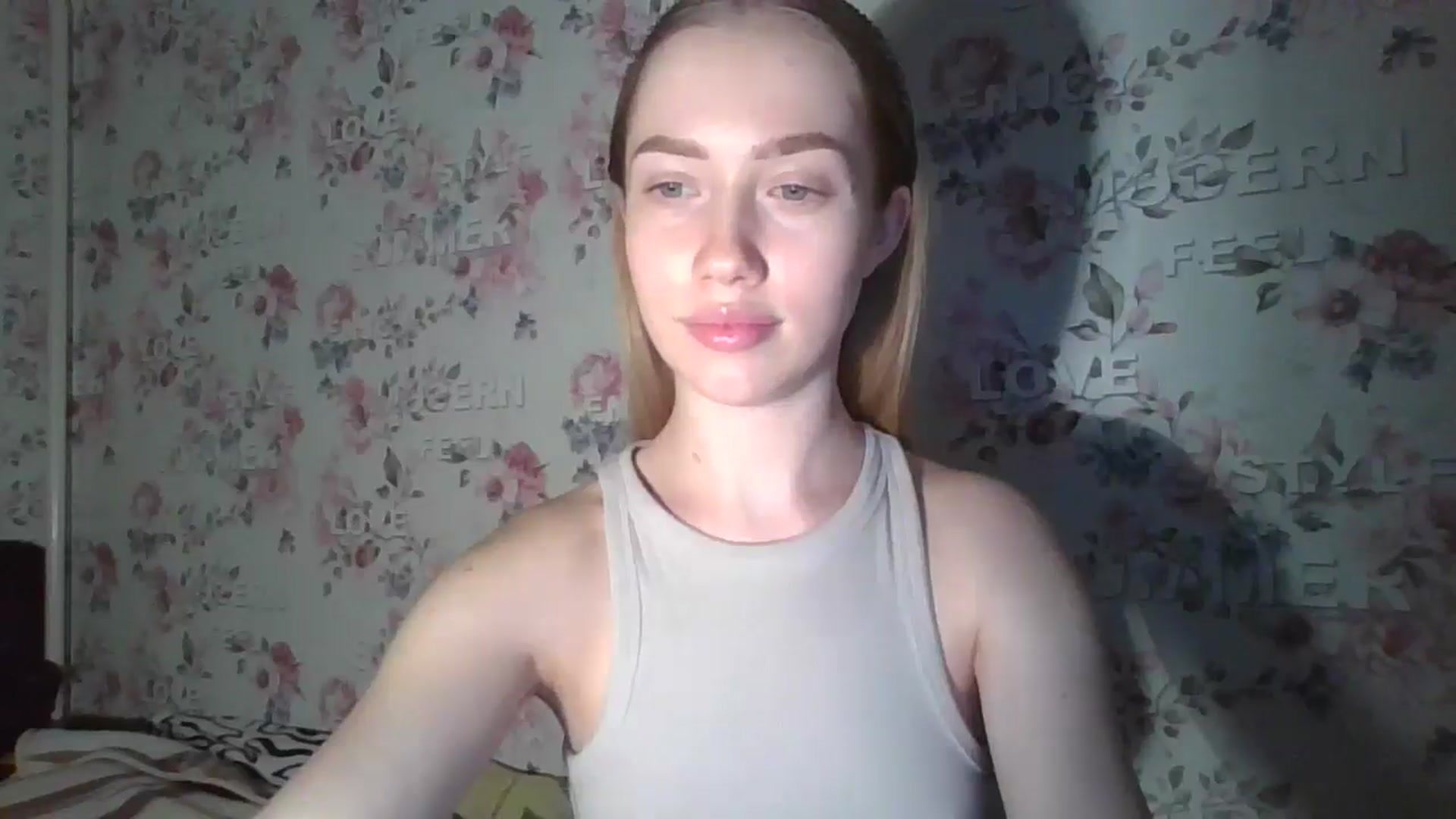 Gallery image thumbnail from KittyLuxxe's myfreecams stream on, 03/17/2025, 17:42 image 2 of 20
