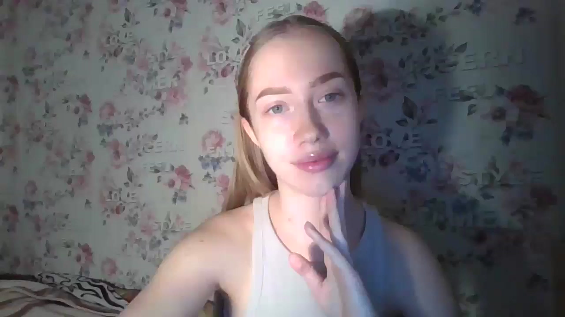 Gallery image thumbnail from KittyLuxxe's myfreecams stream on, 03/17/2025, 17:42 image 7 of 20