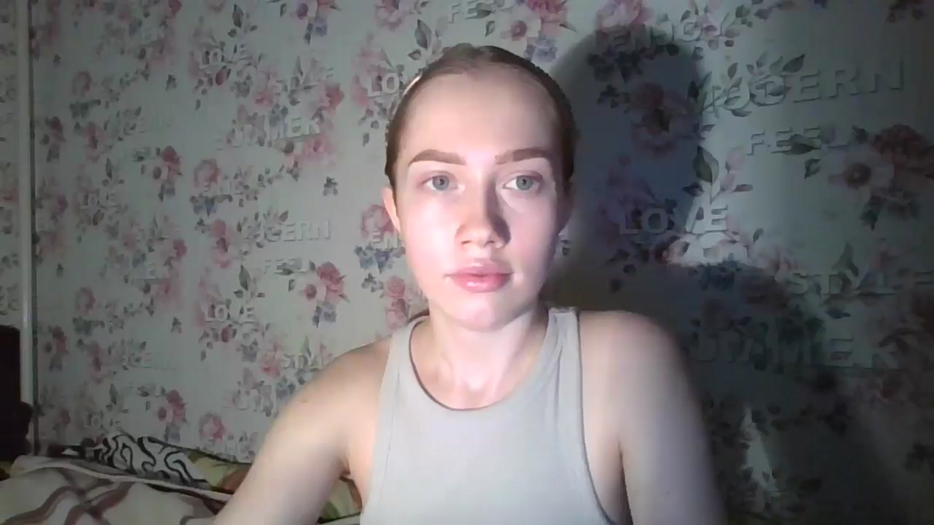 Gallery image thumbnail from KittyLuxxe's myfreecams stream on, 03/17/2025, 19:53 image 18 of 20