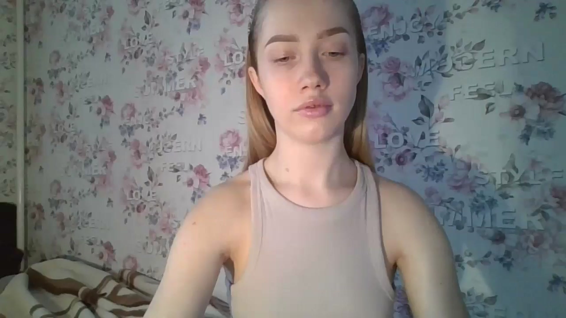 Gallery image thumbnail from KittyLuxxe's myfreecams stream on, 03/18/2025, 12:32 image 8 of 20
