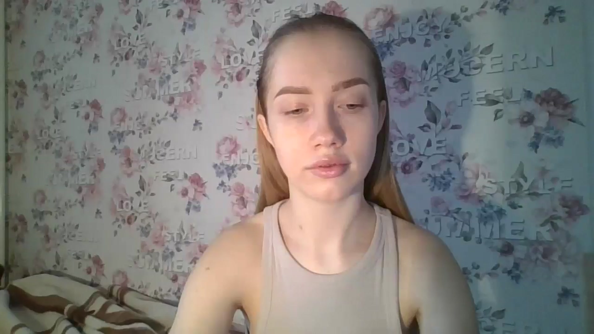 Gallery image thumbnail from KittyLuxxe's myfreecams stream on, 03/18/2025, 12:32 image 7 of 20