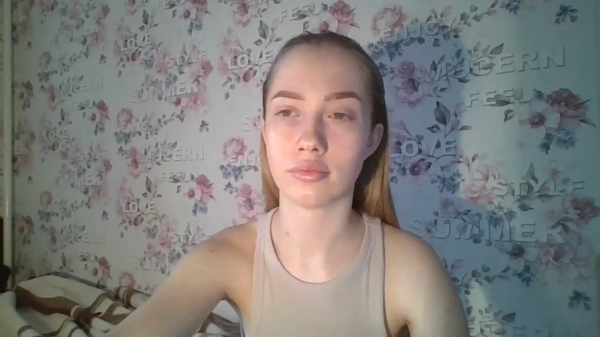 Gallery image thumbnail from KittyLuxxe's myfreecams stream on, 03/18/2025, 12:32 image 3 of 20
