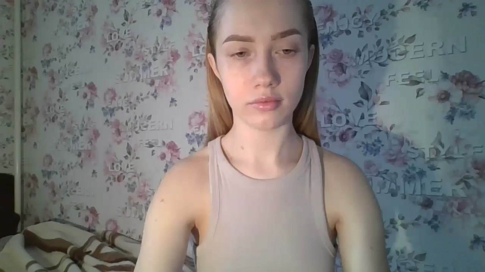Gallery image thumbnail from KittyLuxxe's myfreecams stream on, 03/18/2025, 12:32 image 12 of 20
