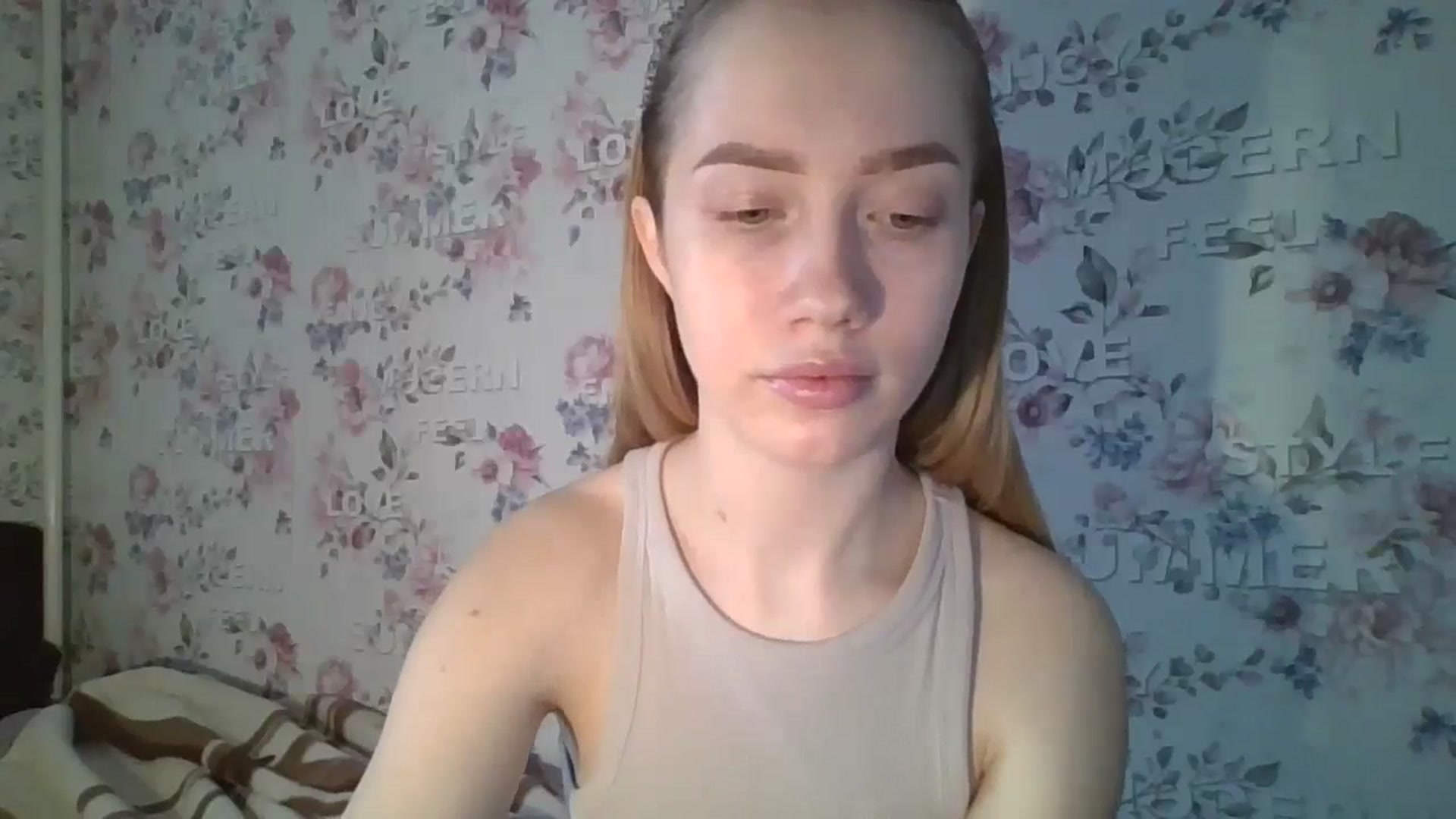 Gallery image thumbnail from KittyLuxxe's myfreecams stream on, 03/18/2025, 12:32 image 11 of 20