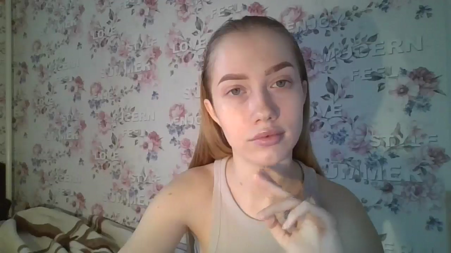 Gallery image thumbnail from KittyLuxxe's myfreecams stream on, 03/18/2025, 13:09 image 11 of 20