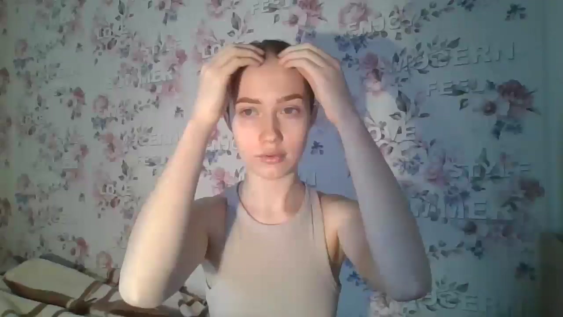 Gallery image thumbnail from KittyLuxxe's myfreecams stream on, 03/18/2025, 13:51 image 1 of 20