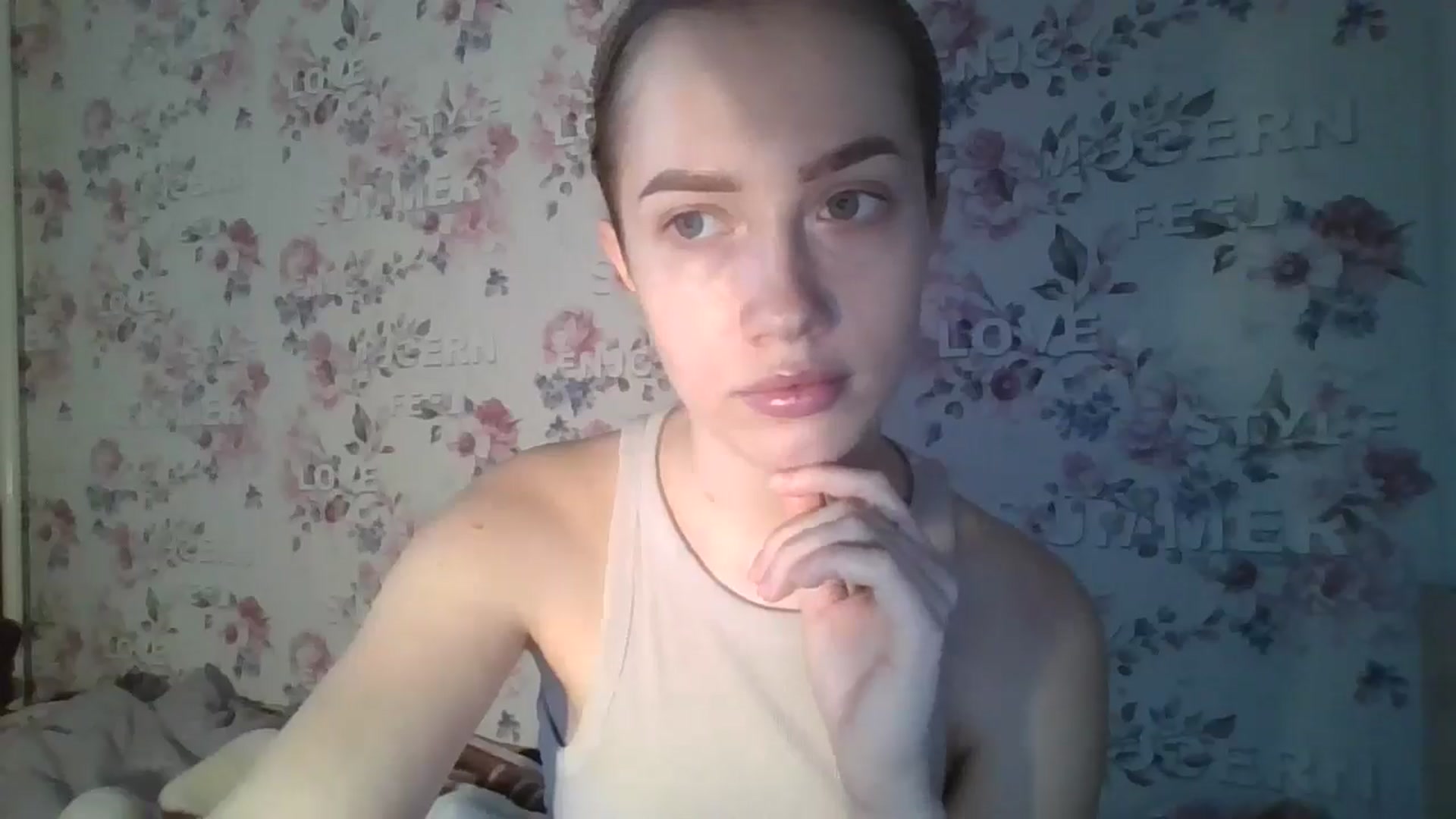 Gallery image thumbnail from KittyLuxxe's myfreecams stream on, 03/18/2025, 16:05 image 7 of 20