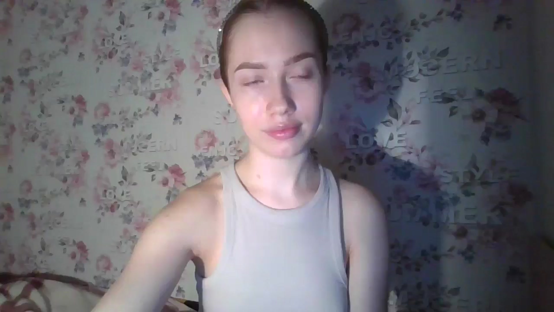 Gallery image thumbnail from KittyLuxxe's myfreecams stream on, 03/18/2025, 18:13 image 7 of 20