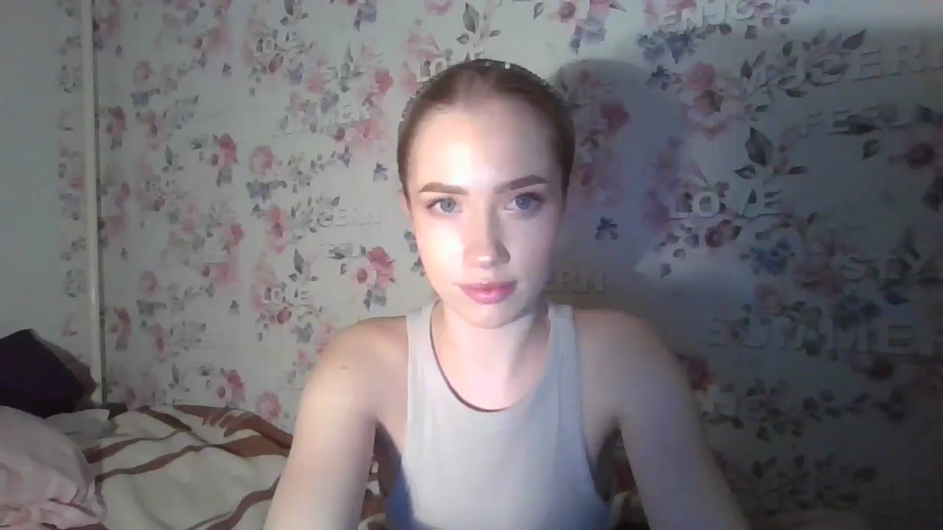 Gallery image thumbnail from KittyLuxxe's myfreecams stream on, 03/20/2025, 17:04 image 3 of 20
